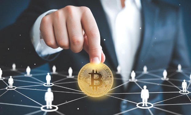 Coyyn.com Business - Bridging Traditional and Decentralized Finance